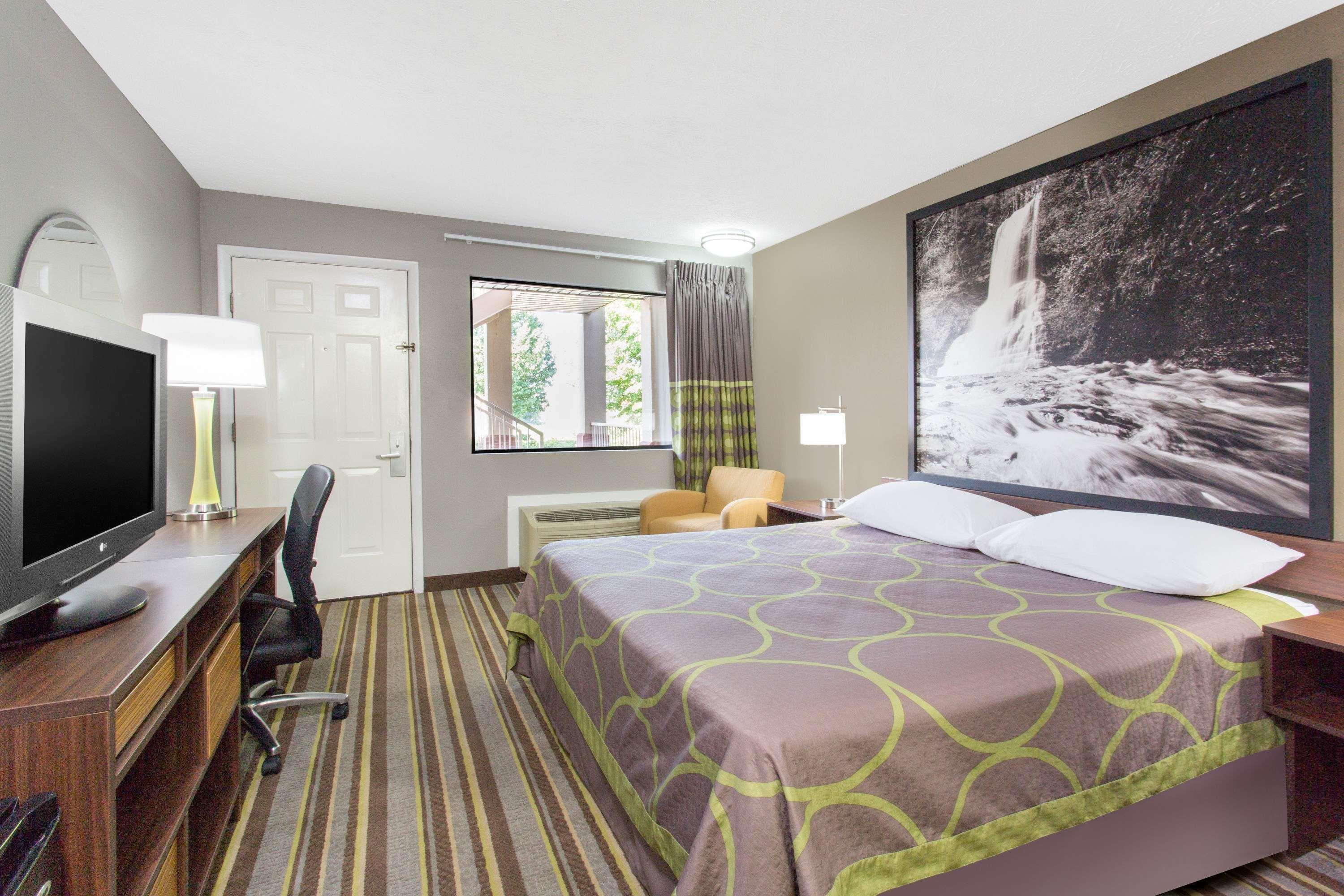 Super 8 By Wyndham Wytheville Buitenkant foto
