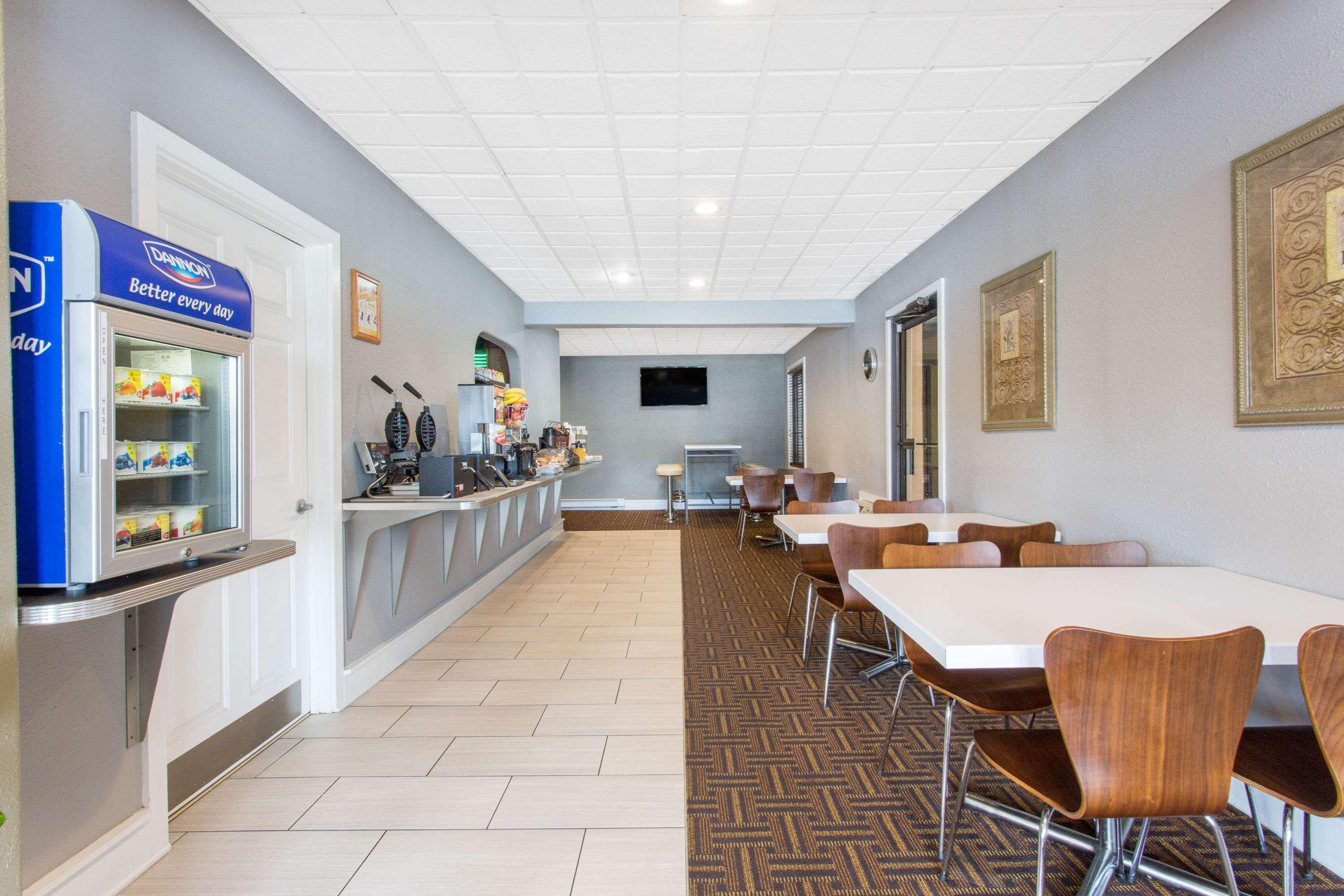 Super 8 By Wyndham Wytheville Buitenkant foto