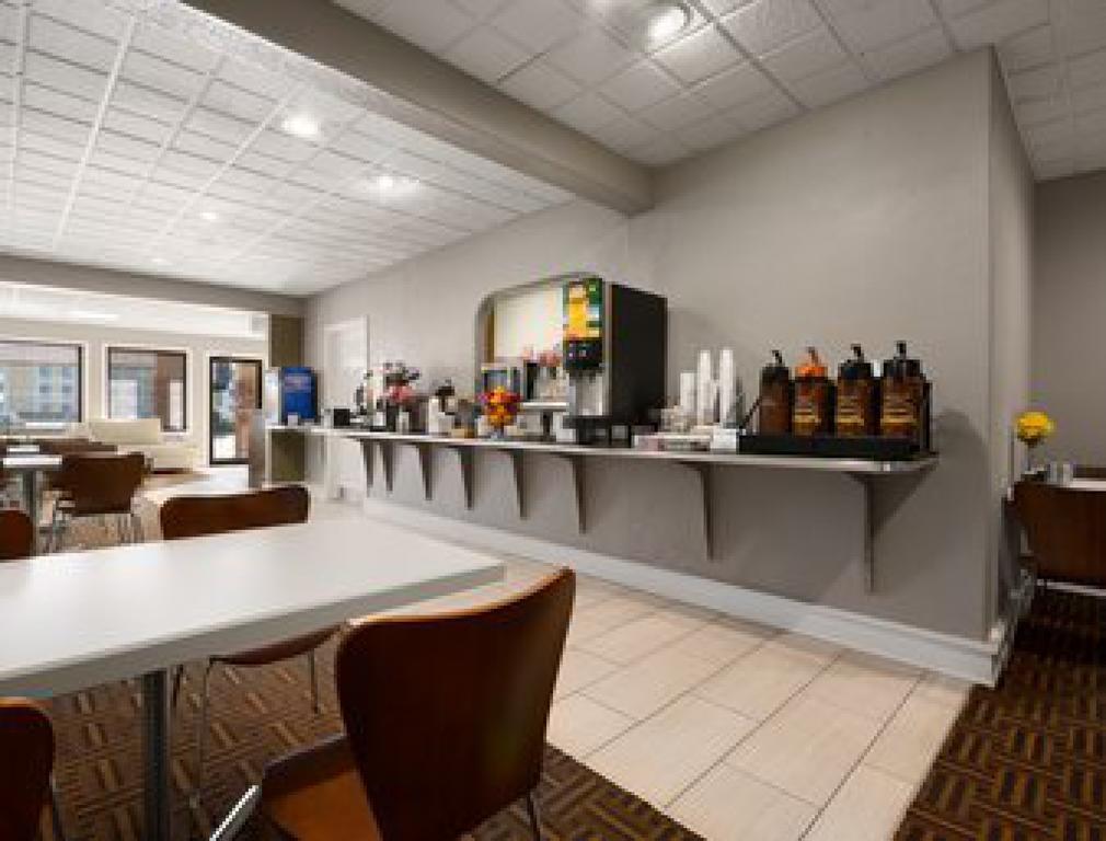 Super 8 By Wyndham Wytheville Buitenkant foto