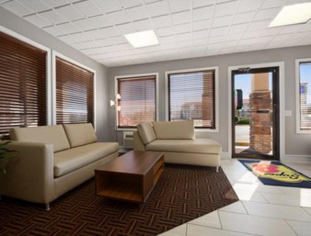 Super 8 By Wyndham Wytheville Buitenkant foto