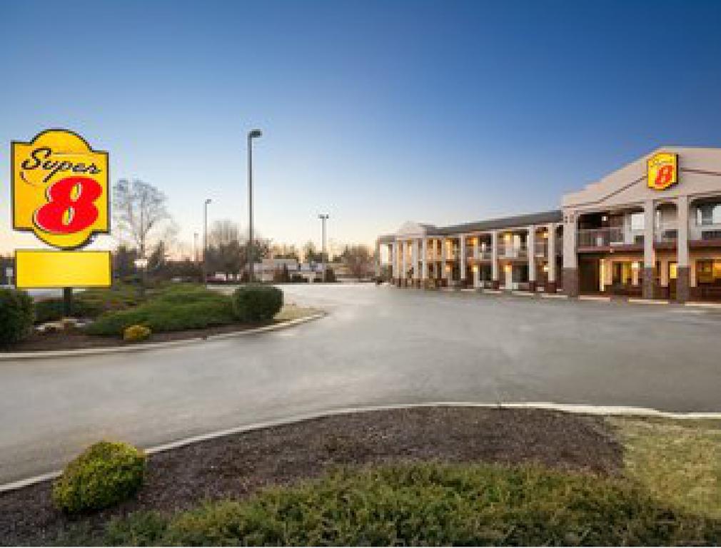 Super 8 By Wyndham Wytheville Buitenkant foto