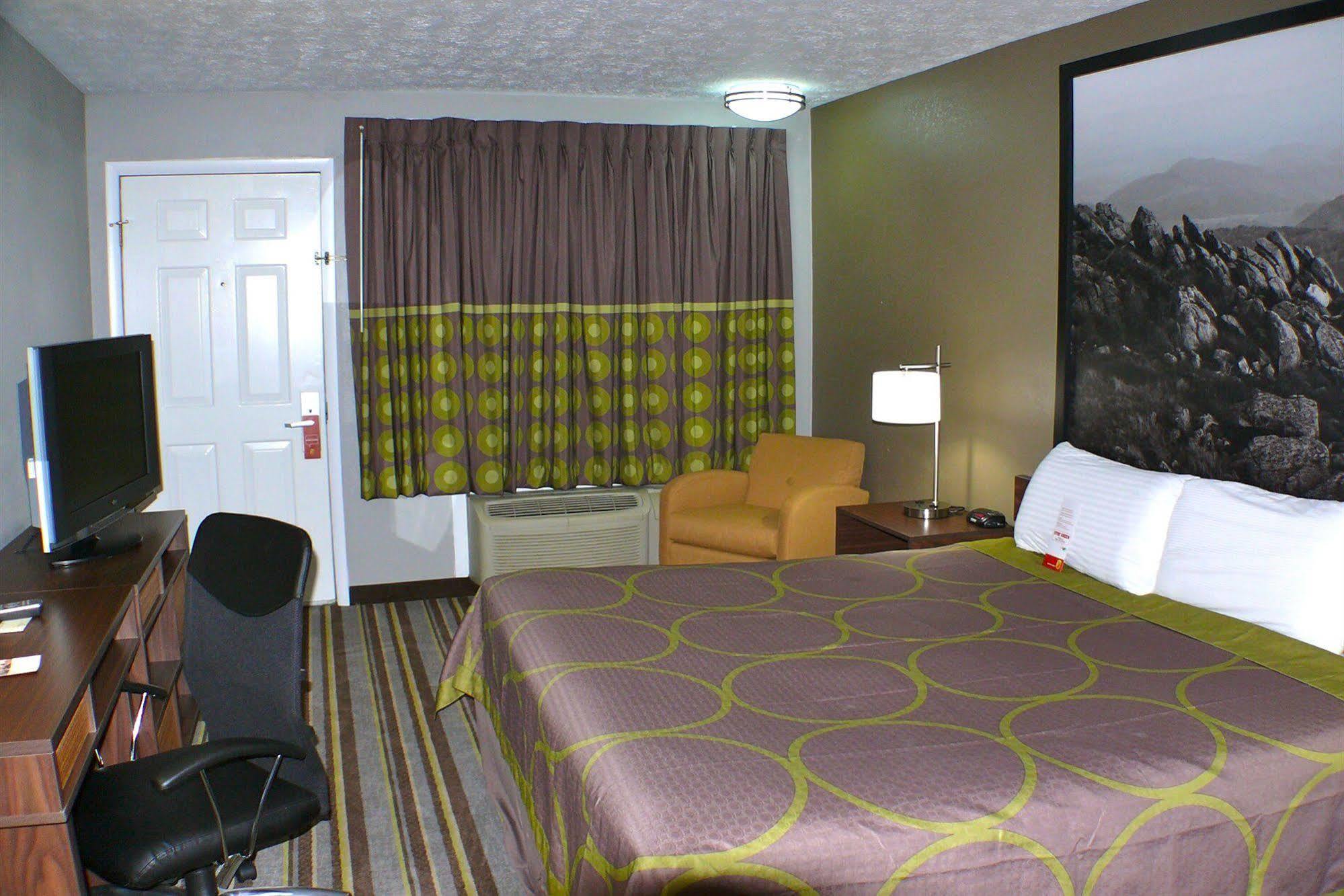 Super 8 By Wyndham Wytheville Buitenkant foto